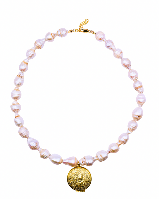 The Elizabeth Necklace